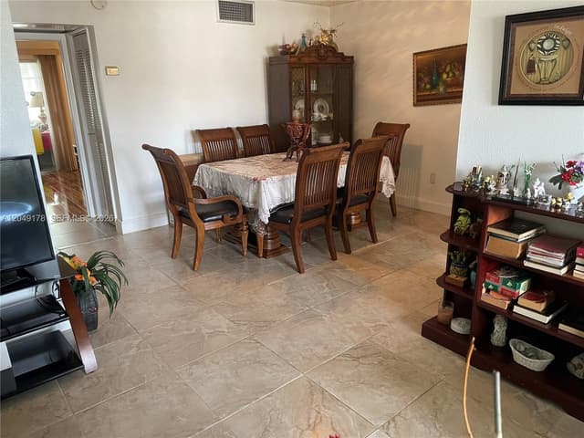 20120 NE 2nd Ave # W28, Miami Gardens FL 33179 - Miami Gardens, FL - Photo 4