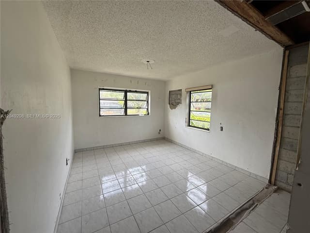 6346 NW 41st St, Virginia Gardens FL 33166 - Virginia Gardens, FL - Photo 6