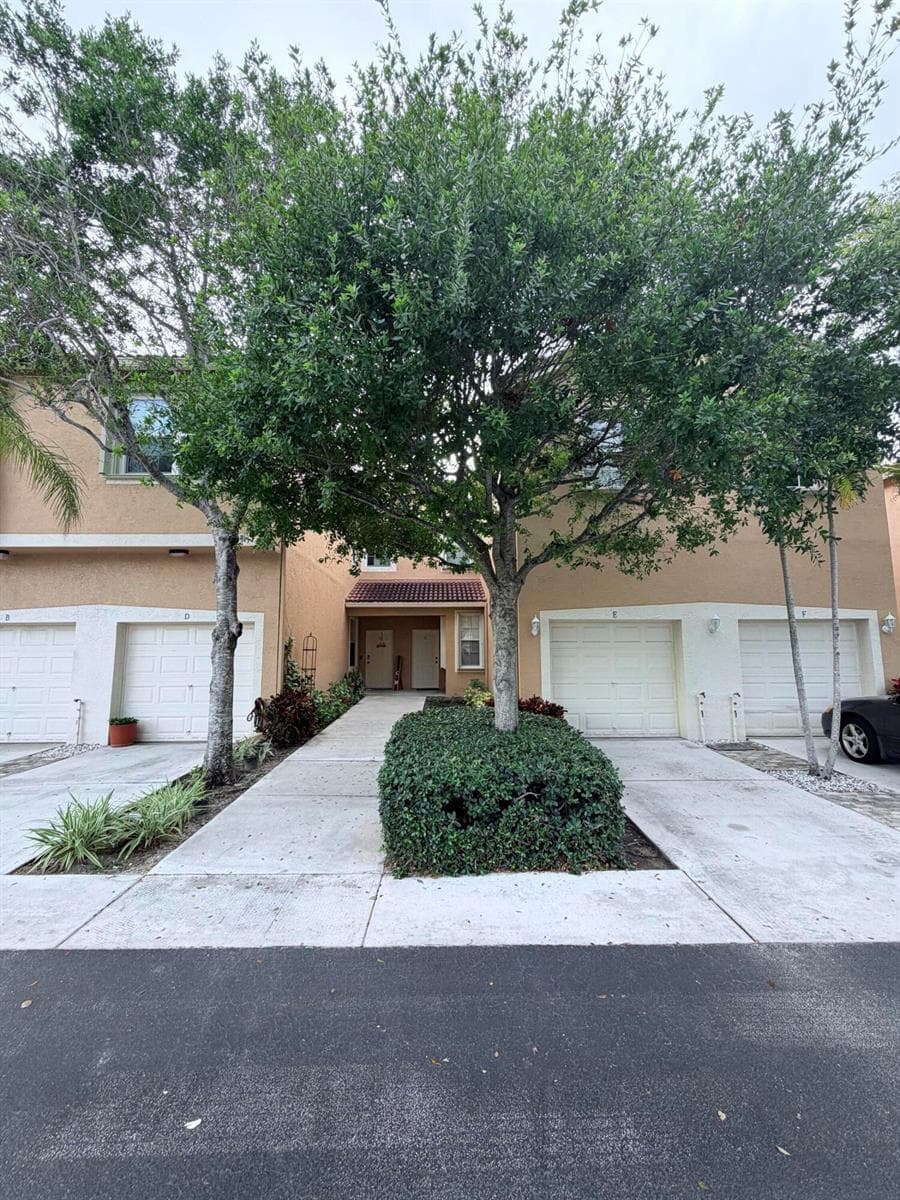 154 Village Boulevard, Tequesta FL 33469 - Tequesta, FL - Photo 1