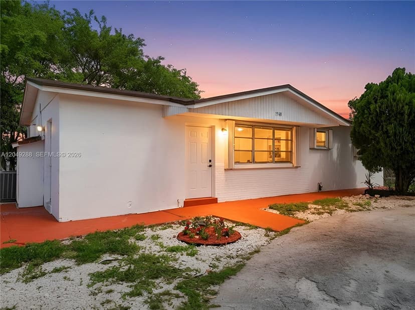 15611 SW 296th St, Homestead FL 33033