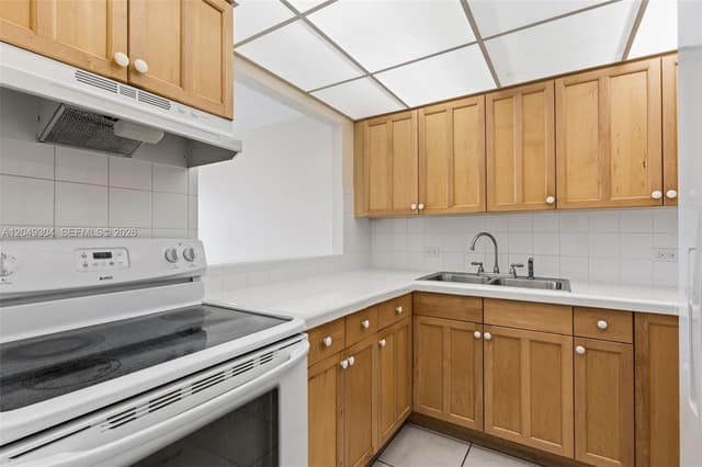 10425 SW 112th Ave # 302, Miami FL 33176 - Miami, FL - Photo 6