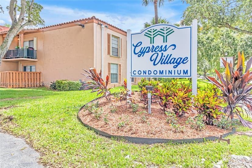 7201 Miami Lakes Dr # B14, Miami Lakes FL 33014
