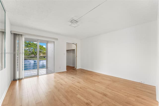 4301 Martinique Cir # H2, Coconut Creek FL 33066 - Coconut Creek, FL - Photo 6