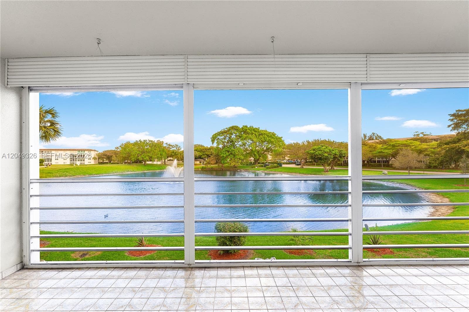 4301 Martinique Cir # H2, Coconut Creek FL 33066 - Coconut Creek, FL - Photo 1