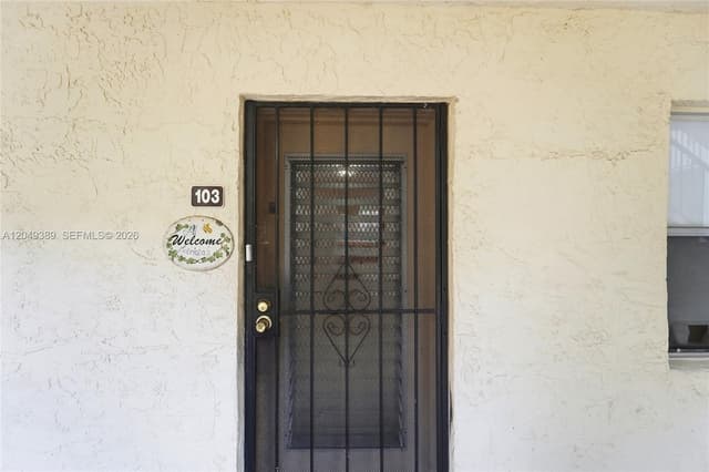 2871 Somerset Dr # 103, Lauderdale Lakes FL 33311 - Lauderdale Lakes, FL - Photo 4