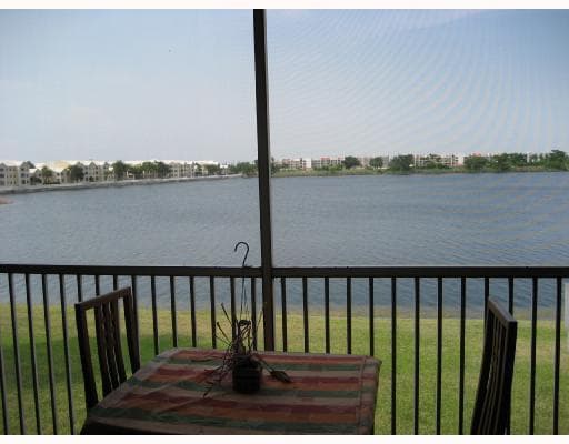 2647 NW 33rd Street # 2310, Oakland Park FL 33309
