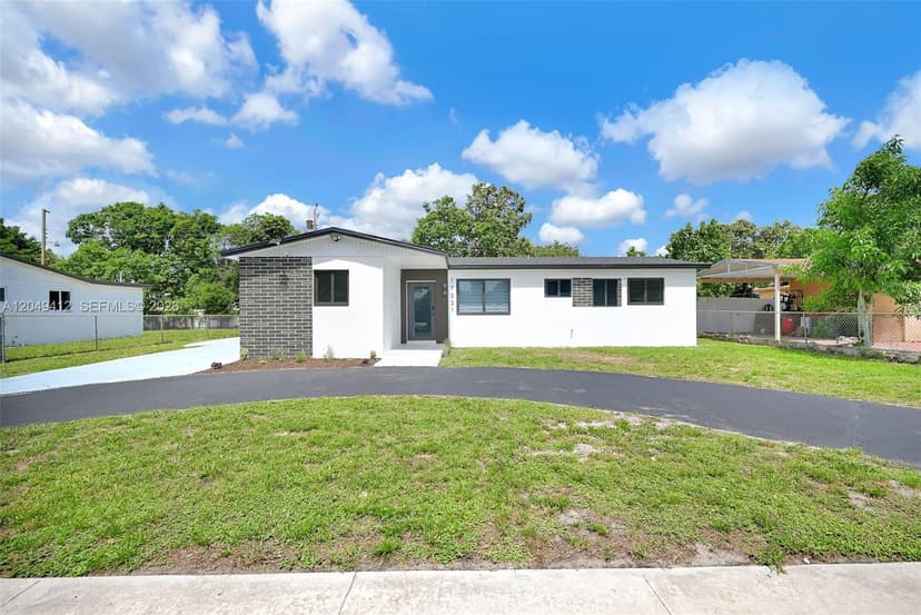 17221 NW 24th Pl, Miami Gardens FL 33056