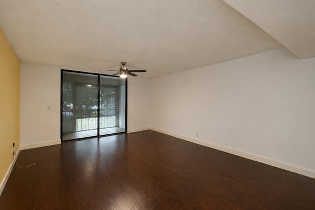 5220 Las Verdes Circle # 220, Delray Beach FL 33484 - Delray Beach, FL - Photo 3