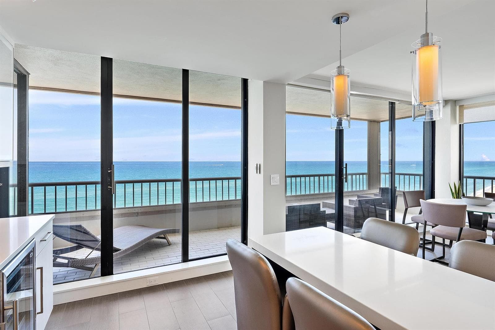5250 N Ocean Drive # 10s, Singer Island FL 33404