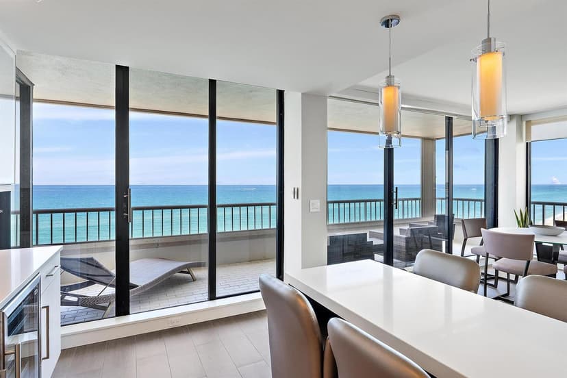 5250 N Ocean Drive # 10s, Singer Island FL 33404