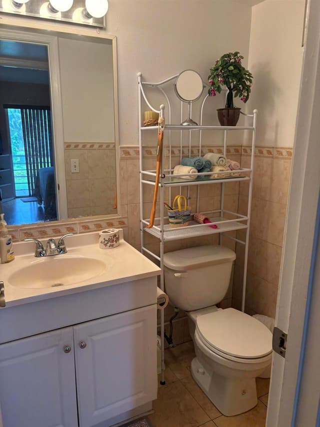 25 Kent B, West Palm Beach FL 33417 - West Palm Beach, FL - Photo 6