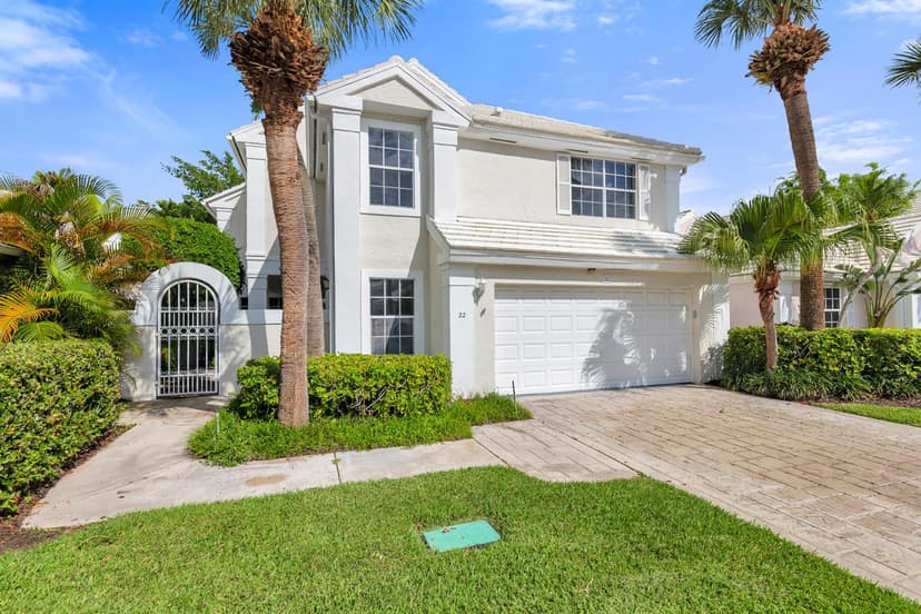 22 Selby Lane, Palm Beach Gardens FL 33418