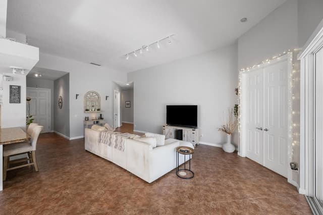 2862 Irma Lake Drive, West Palm Beach FL 33411 - West Palm Beach, FL - Photo 6