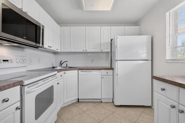 2182 NE 1st Way # 202, Boynton Beach FL 33435 - Boynton Beach, FL - Photo 7