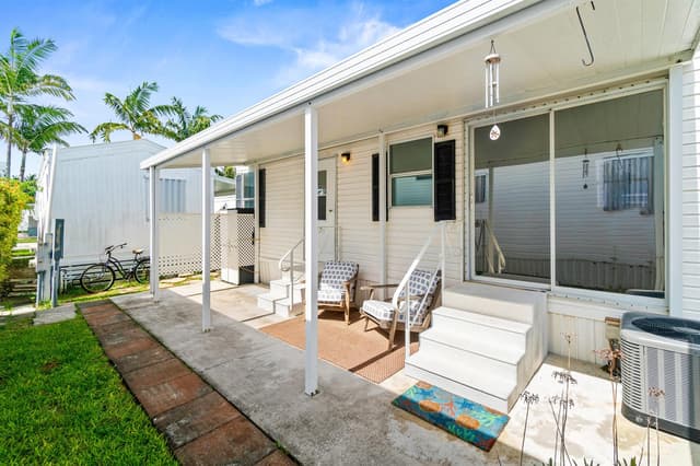 12 Hibiscus Drive # H, Briny Breezes FL 33435 - Briny Breezes, FL - Photo 3
