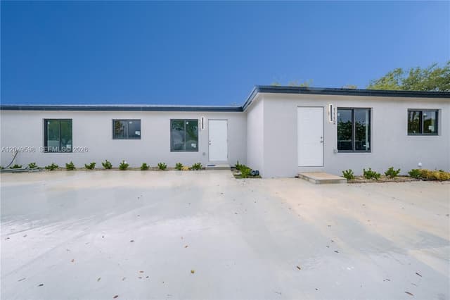 1112 NW 81st St, Miami FL 33150 - Miami, FL - Photo 2