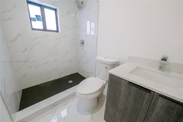 1112 NW 81st St, Miami FL 33150 - Miami, FL - Photo 6