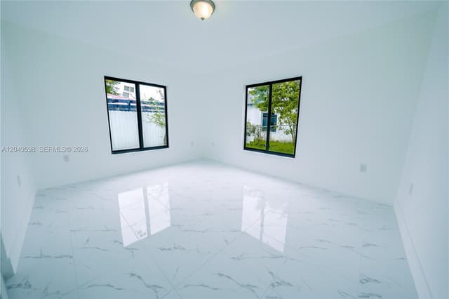 1112 NW 81st St, Miami FL 33150 - Miami, FL - Photo 7