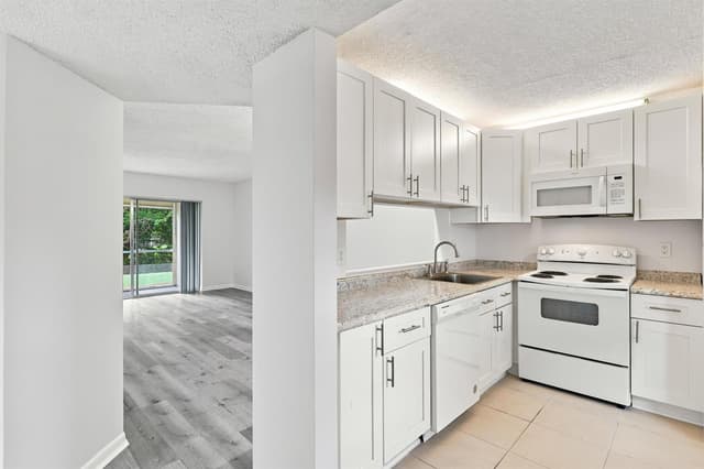 8820 Royal Palm Boulevard # 4, Coral Springs FL 33065 - Coral Springs, FL - Photo 6