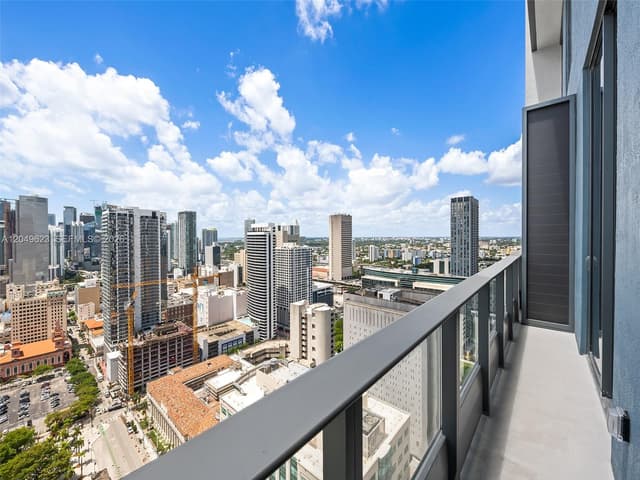 121 NE 5th St # 3703, Miami FL 33132 - Miami, FL - Photo 2
