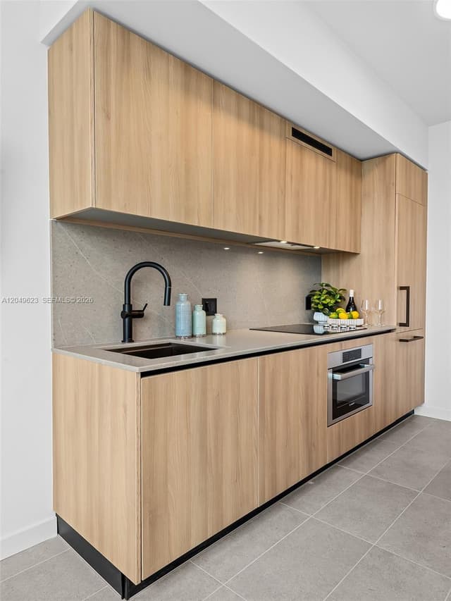 121 NE 5th St # 3703, Miami FL 33132 - Miami, FL - Photo 6