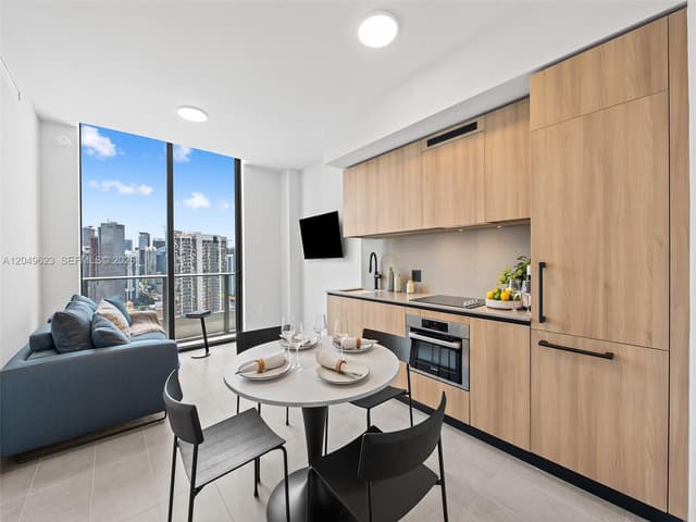 121 NE 5th St # 3703, Miami FL 33132 - Miami, FL - Photo 4