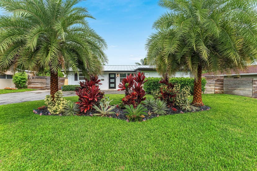 711 Laurel Drive, Lake Park FL 33403