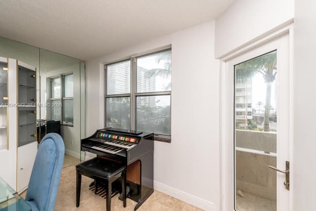 1985 S Ocean Dr # 2Q, Hallandale Beach FL 33009 - Hallandale Beach, FL - Photo 5