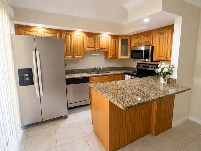 234 Lake Arbor Drive, Palm Springs FL 33461 - Palm Springs, FL - Photo 3