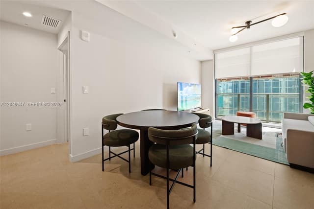11 NE 6th St # 2004, Miami FL 33132 - Miami, FL - Photo 6