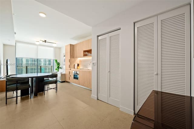 11 NE 6th St # 2004, Miami FL 33132 - Miami, FL - Photo 4