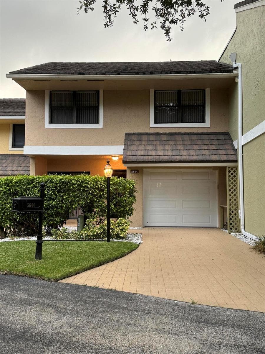 5644 Santiago Circle, Boca Raton FL 33433 - Boca Raton, FL - Photo 1
