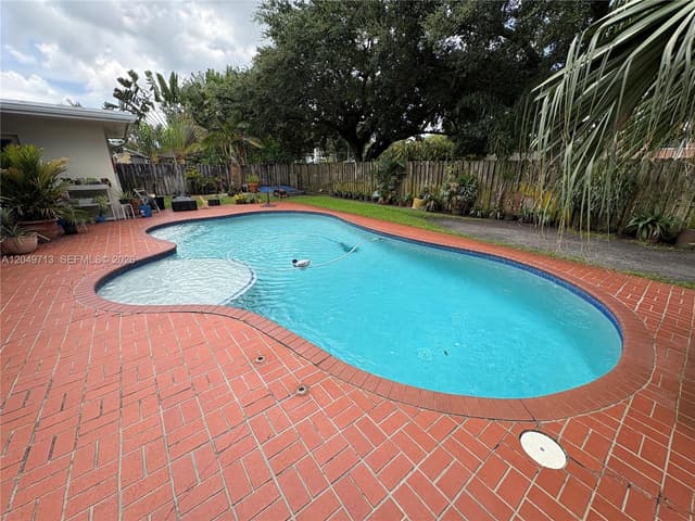 11866 SW 59th Ct, Cooper City FL 33330 - Cooper City, FL - Photo 4