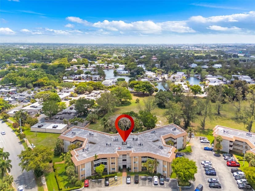 7400 Miami Lakes Dr # D205, Miami Lakes FL 33014