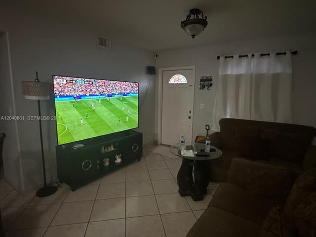 11053 W Okeechobee Rd # 102, Hialeah Gardens FL 33018 - Hialeah Gardens, FL - Photo 5