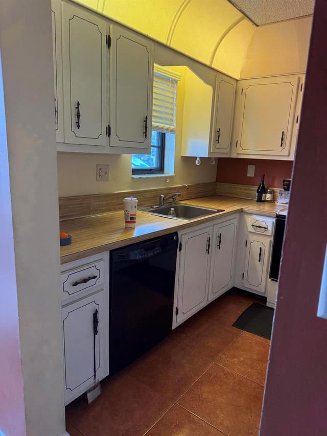 9440 SW 8th Street # 110, Boca Raton FL 33428 - Boca Raton, FL - Photo 5