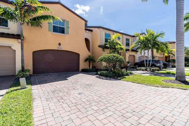 4628 Mediterranean Circle, Palm Beach Gardens FL 33418 - Palm Beach Gardens, FL - Photo 3