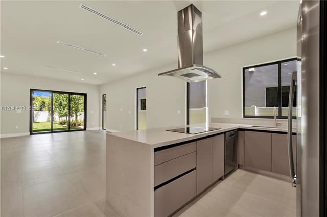 2889 SW 35th Ave # 2889, Miami FL 33133 - Miami, FL - Photo 6