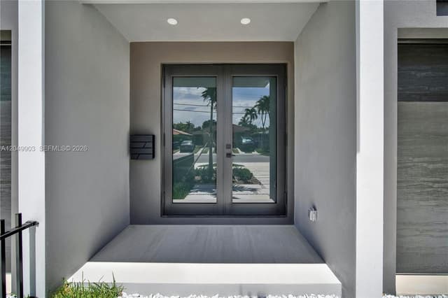 2889 SW 35th Ave # 2889, Miami FL 33133 - Miami, FL - Photo 3