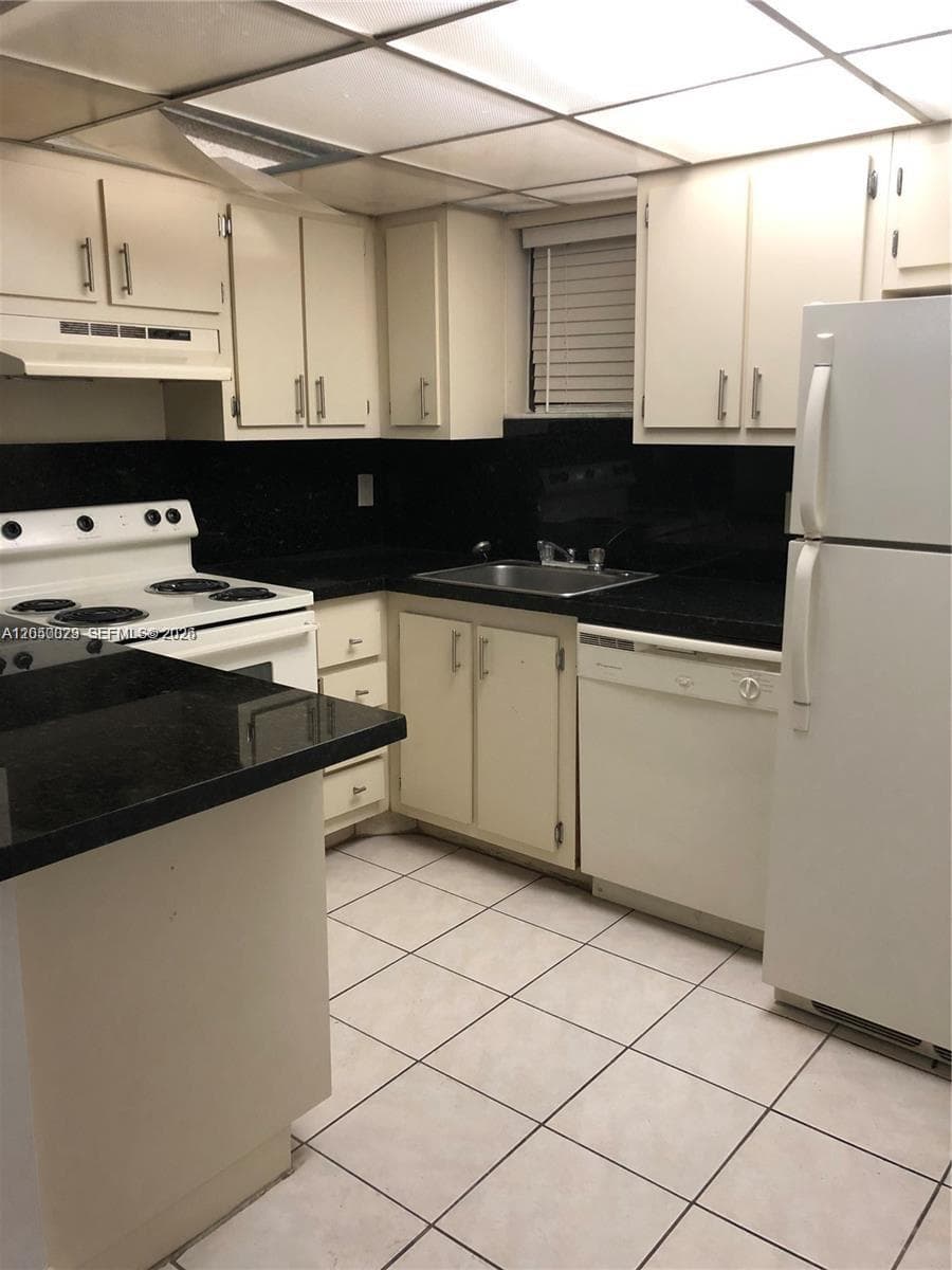 8290 Lake Dr # 349, Doral FL 33166 - Doral, FL - Photo 1