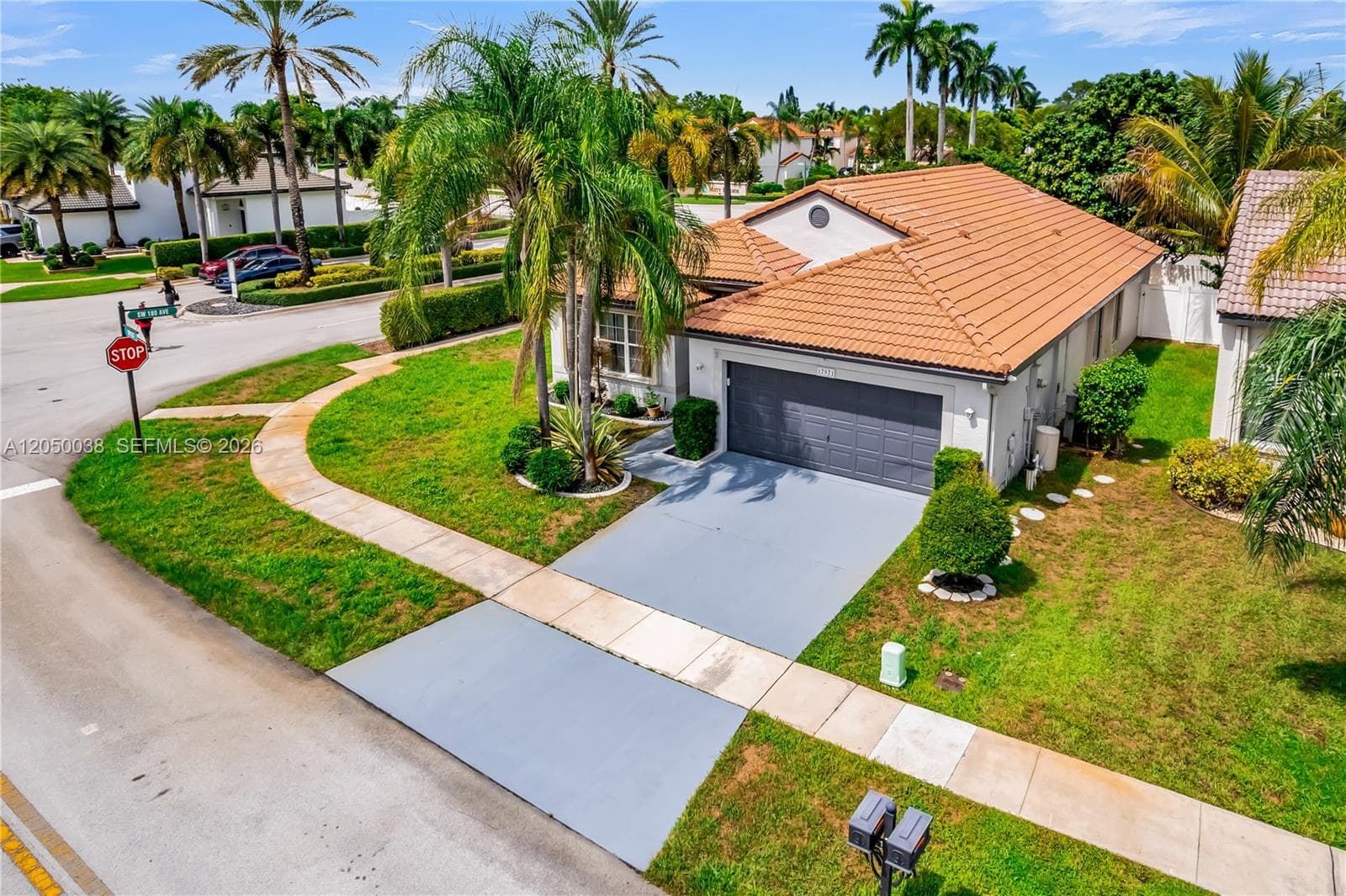 17971 SW 12th Ct, Pembroke Pines FL 33029 - Pembroke Pines, FL - Photo 1