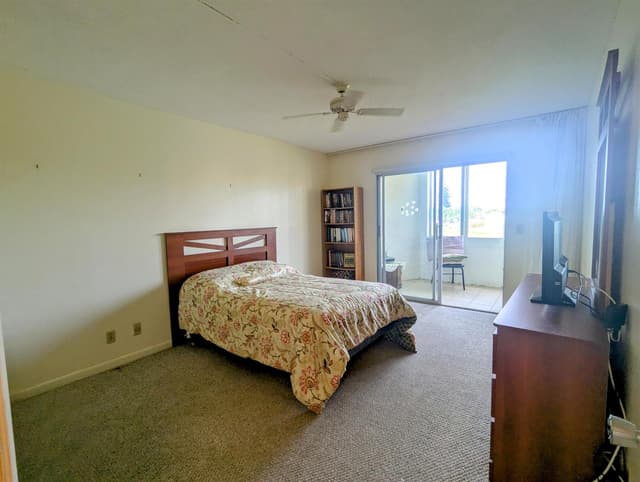 205 Wellington M, West Palm Beach FL 33417 - West Palm Beach, FL - Photo 7