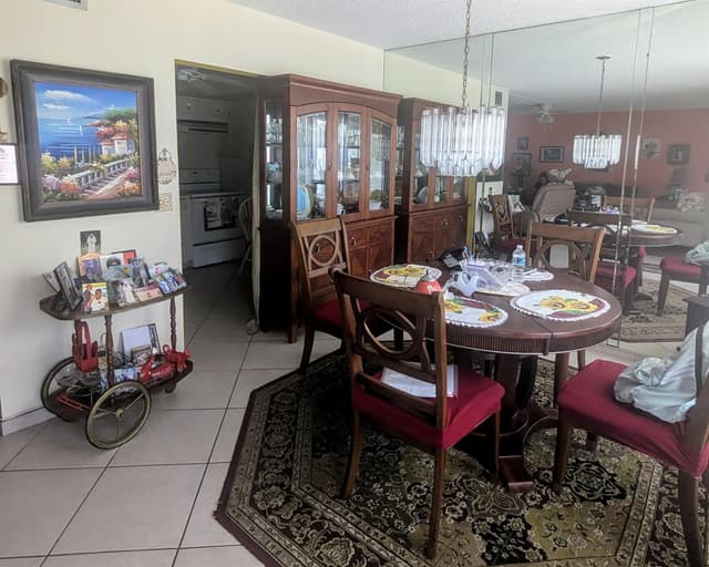 205 Wellington M, West Palm Beach FL 33417 - West Palm Beach, FL - Photo 3