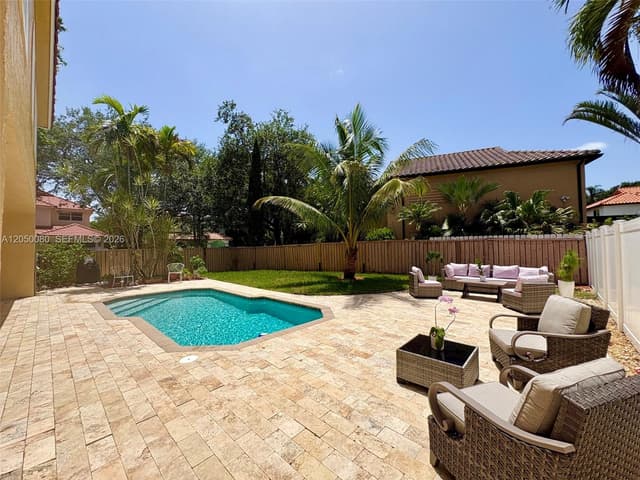 9833 NW 5th Ct, Plantation FL 33324 - Plantation, FL - Photo 2