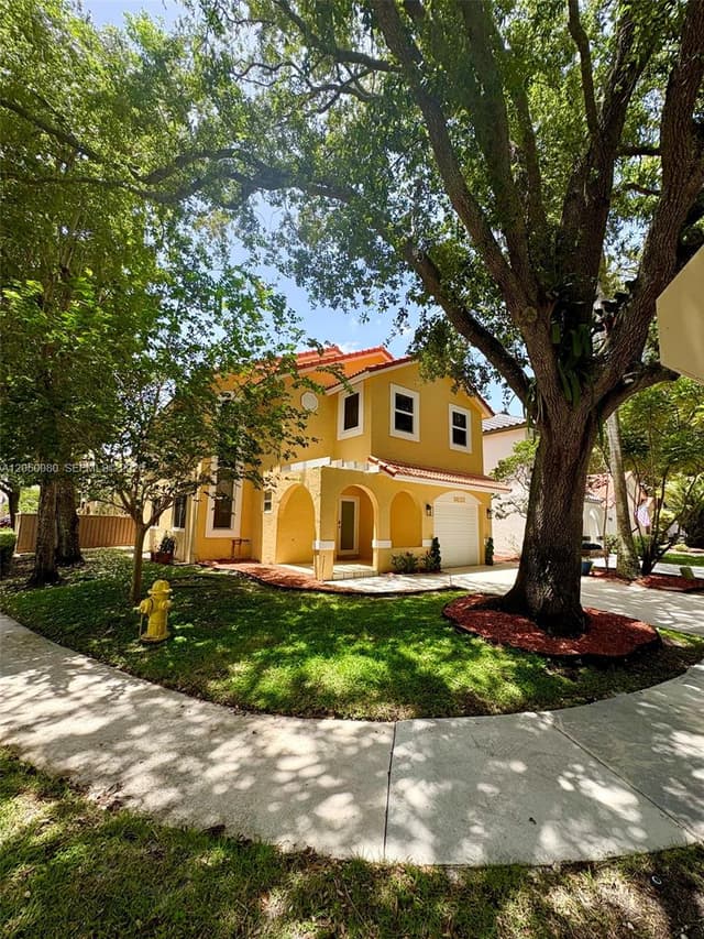 9833 NW 5th Ct, Plantation FL 33324 - Plantation, FL - Photo 3