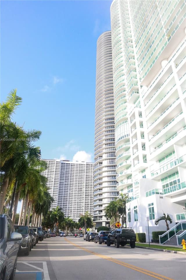 1750 N Bayshore Dr # 3411, Miami FL 33132 - Miami, FL - Photo 2