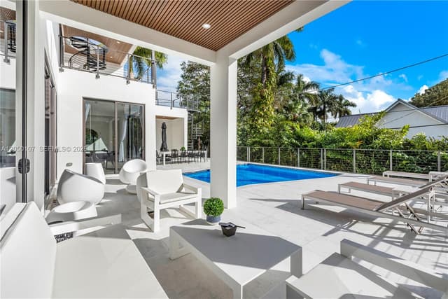 1276 NE 93rd St, Miami Shores FL 33138 - Miami Shores, FL - Photo 4