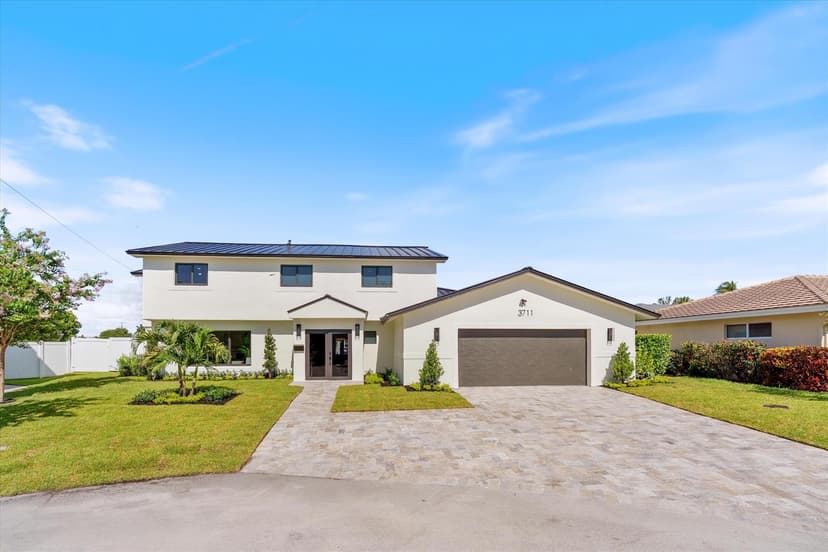 3711 NE 27th Avenue, Lighthouse Point FL 33064