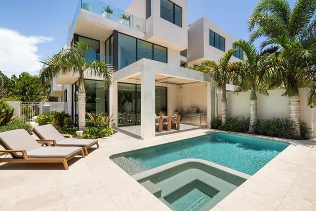 1234 George Bush Boulevard, Delray Beach FL 33483 - Delray Beach, FL - Photo 2