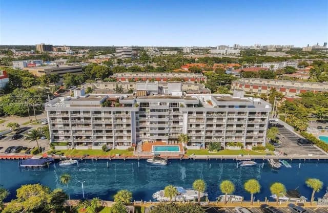 1650 NE 115th Street # 103, Miami FL 33181 - Miami, FL - Photo 3